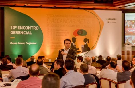 Workshop conduzido por Renato